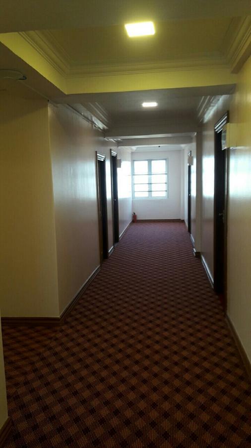 Venus Star Hotel Янгон Екстериор снимка