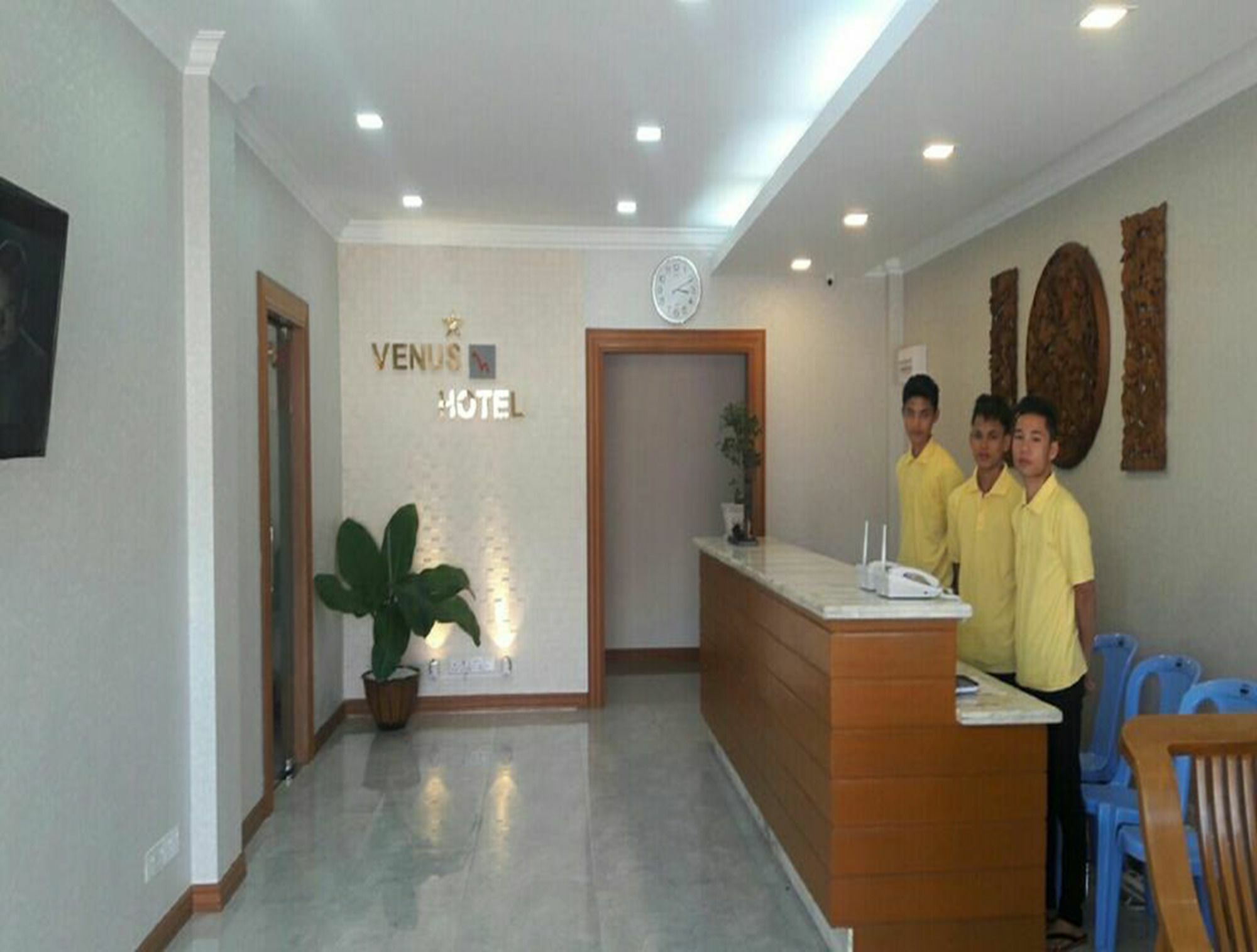 Venus Star Hotel Янгон Екстериор снимка
