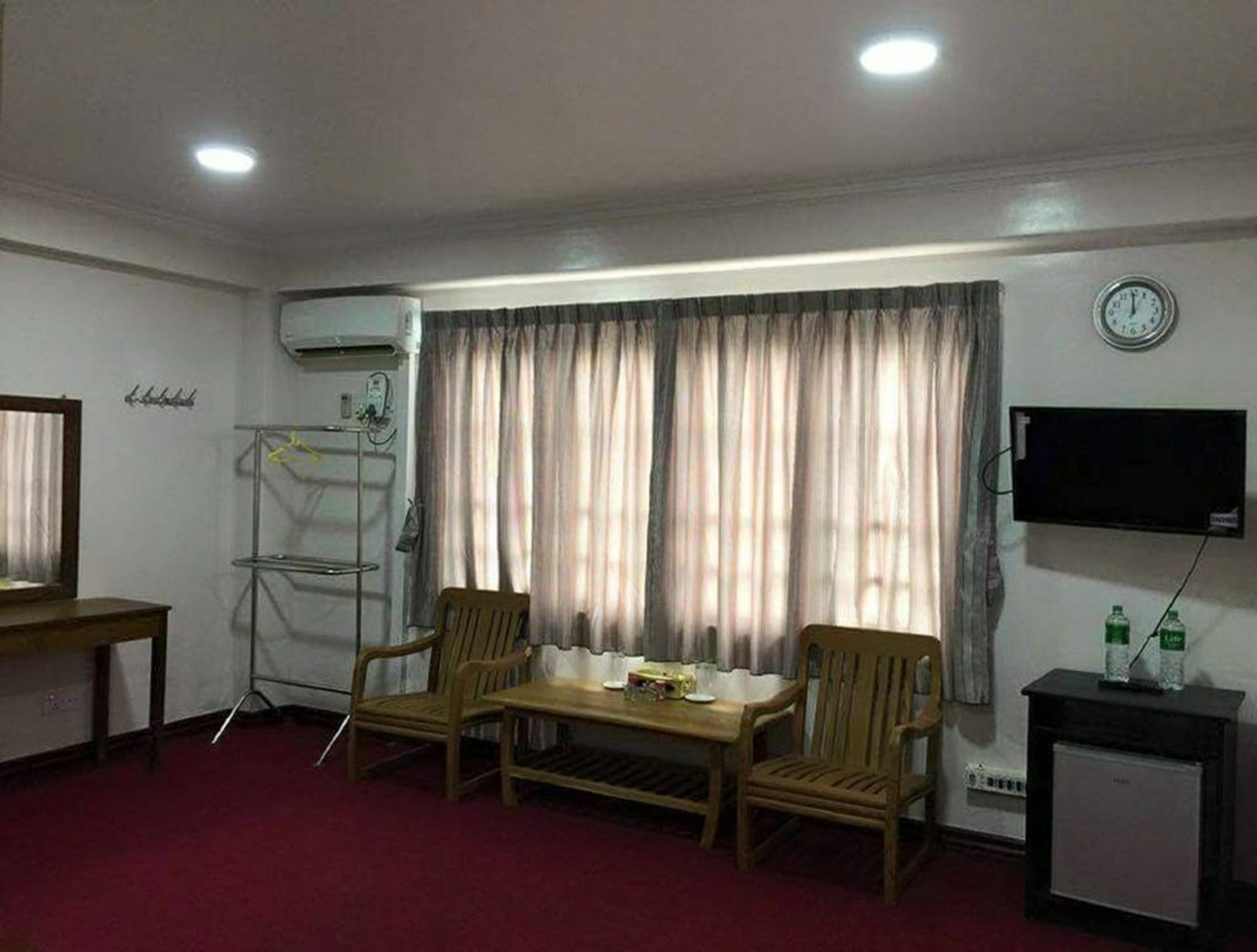 Venus Star Hotel Янгон Екстериор снимка